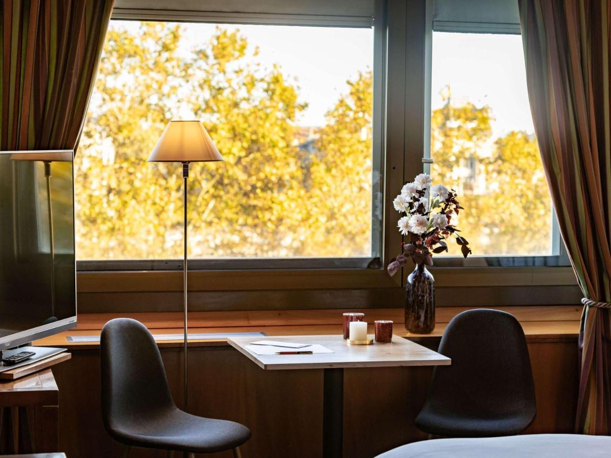 索菲特里昂贝勒库尔酒店 外观 照片 A room at the hotel