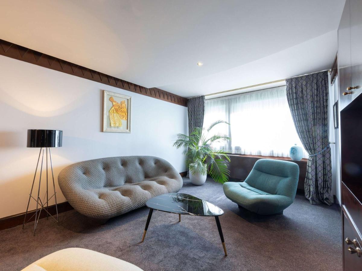 索菲特里昂贝勒库尔酒店 外观 照片 A suite at the Hotel de la Ville