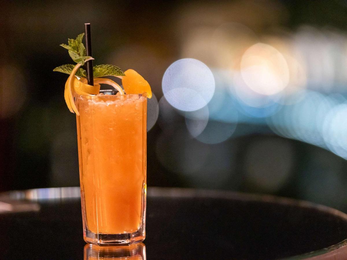 索菲特里昂贝勒库尔酒店 外观 照片 A screwdriver cocktail