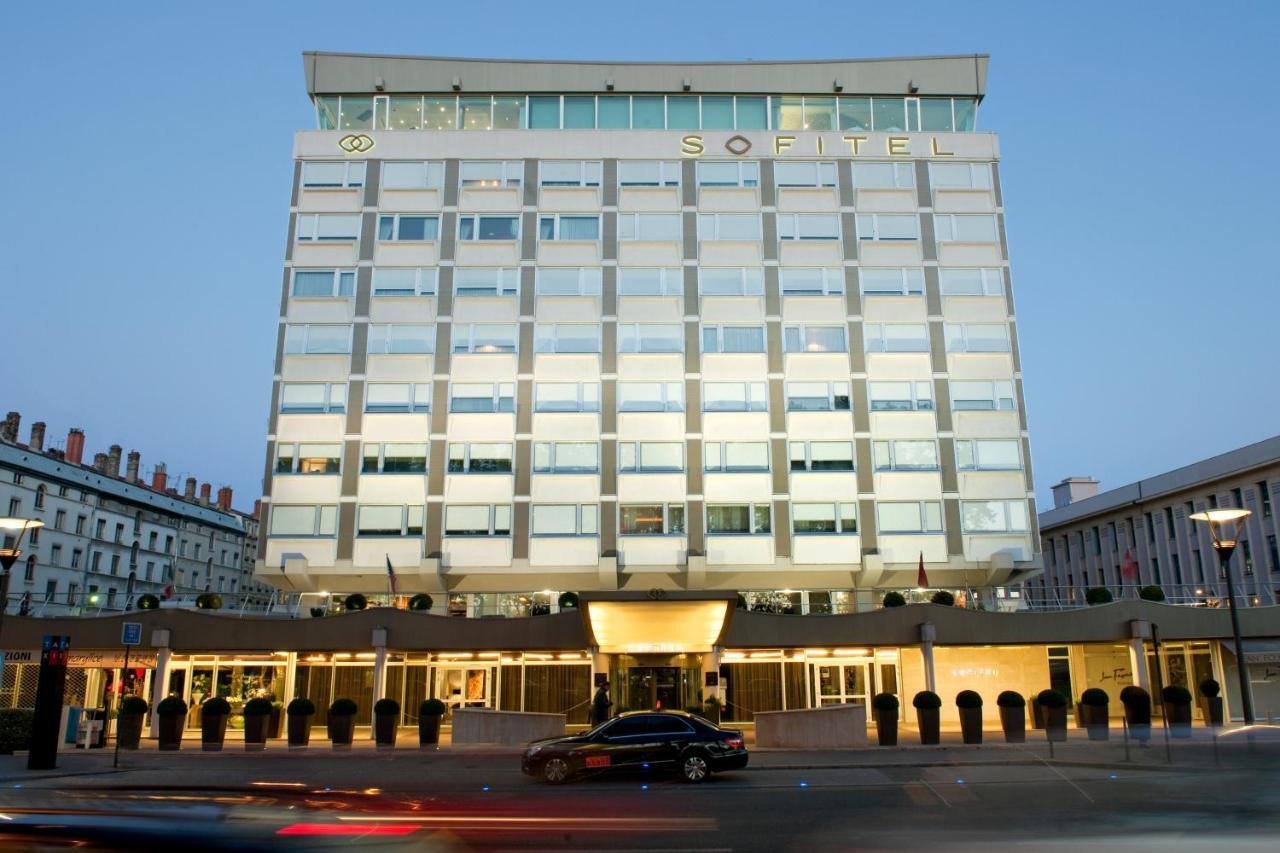 索菲特里昂贝勒库尔酒店 外观 照片 The hotel in 2011